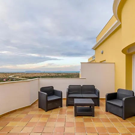 Pinhal Mar Otel 3*